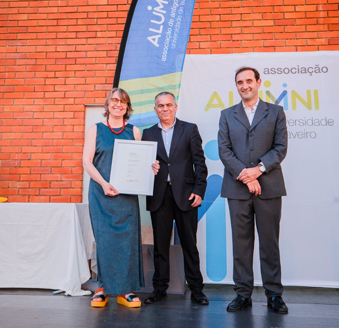 Cláudia Sarrico distinguida pela Associação de Antigos Alunos da Universidade de Aveiro.