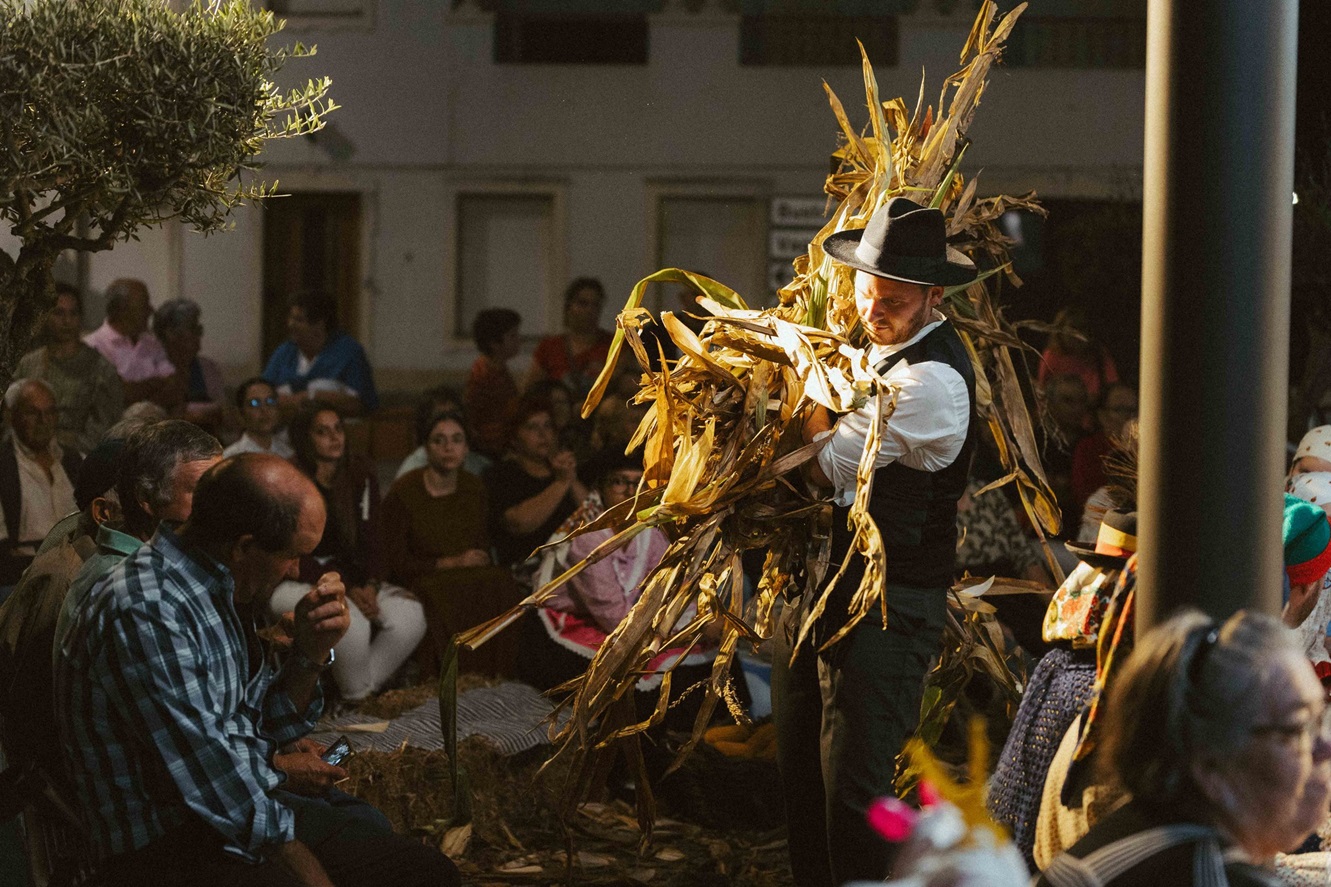 rancho da mamarrosa promove desfolhada