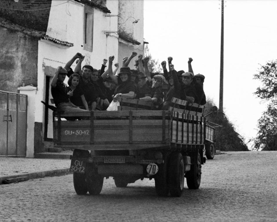 mario marnoto assina exposição de fotografia sobre atividade agricola na revolucao