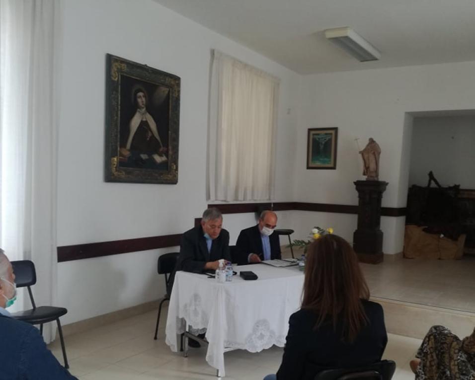 Já está activa a Comissão para a Proteção de Menores (vítimas de abuso sexual) na Diocese de Aveiro. Já está activa a Comissão para a Proteção de Menores (vítimas de abuso sexual) na Diocese de Aveiro.