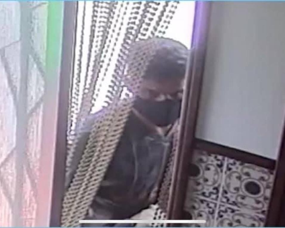 Homem assalta casa e fecha três crianças e a ama no WC em Aveiro. Homem assalta casa e fecha três crianças e a ama no WC em Aveiro.