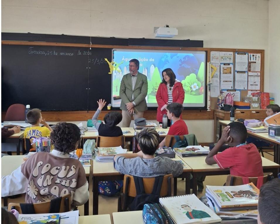 Crianças do concelho das Murtosa contactam com o ciclo da água.