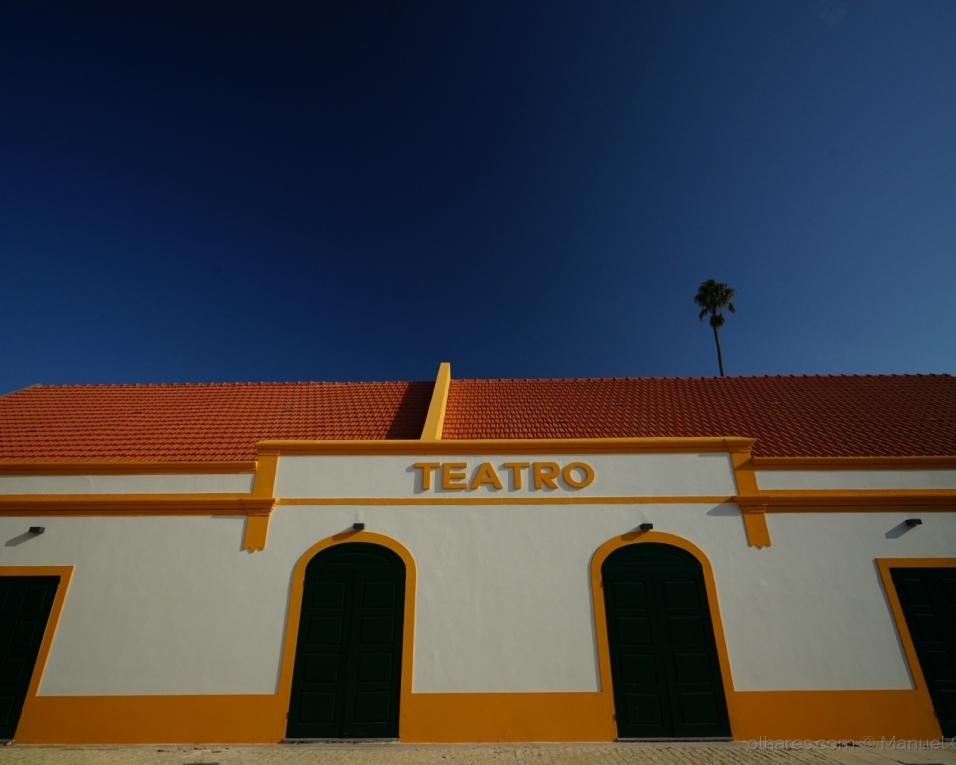 Teatralidades estreia 'Tempos Modernos' a 13 e 14 de Maio.