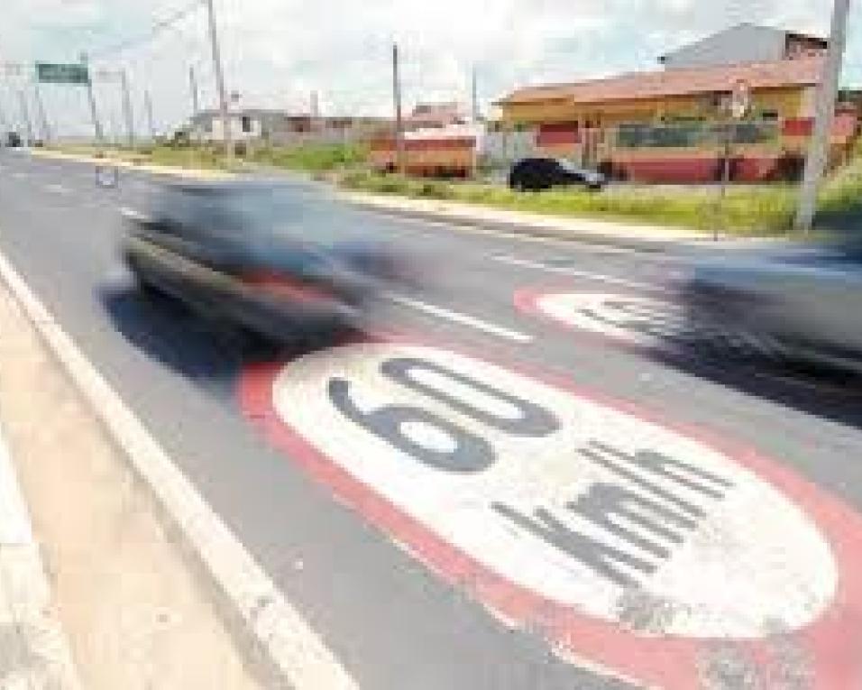 Excesso de velocidade continua a marcar o ritmo nas estradas do distrito de Aveiro.