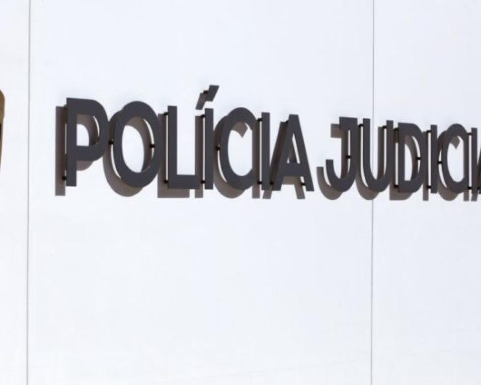 PJ investiga assalto à mão armada a pastelaria em Aveiro.