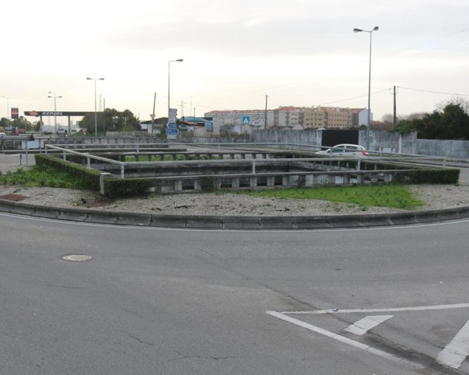 Avança a requalificação paisagística de três rotundas em Aveiro.