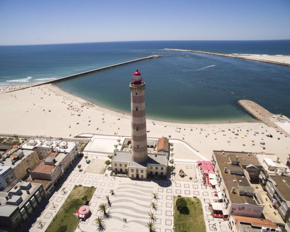 Campanha “Verão com Prevenção” está na Praia da Barra.