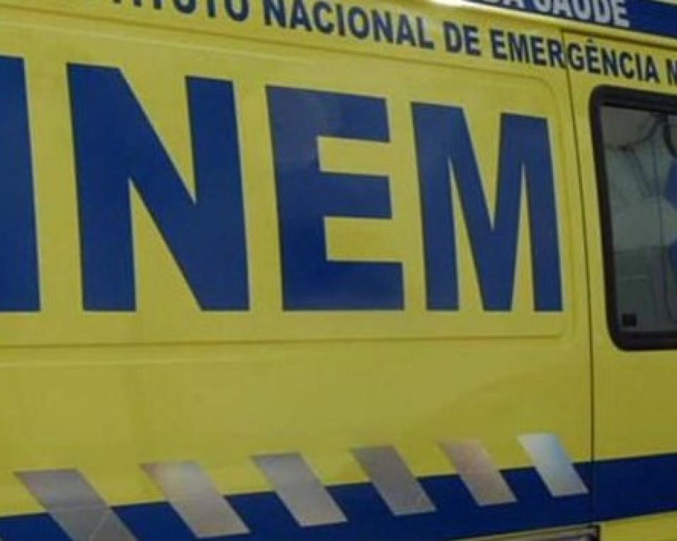 Dois feridos, um em estado grave, após colisão em Taboeira.