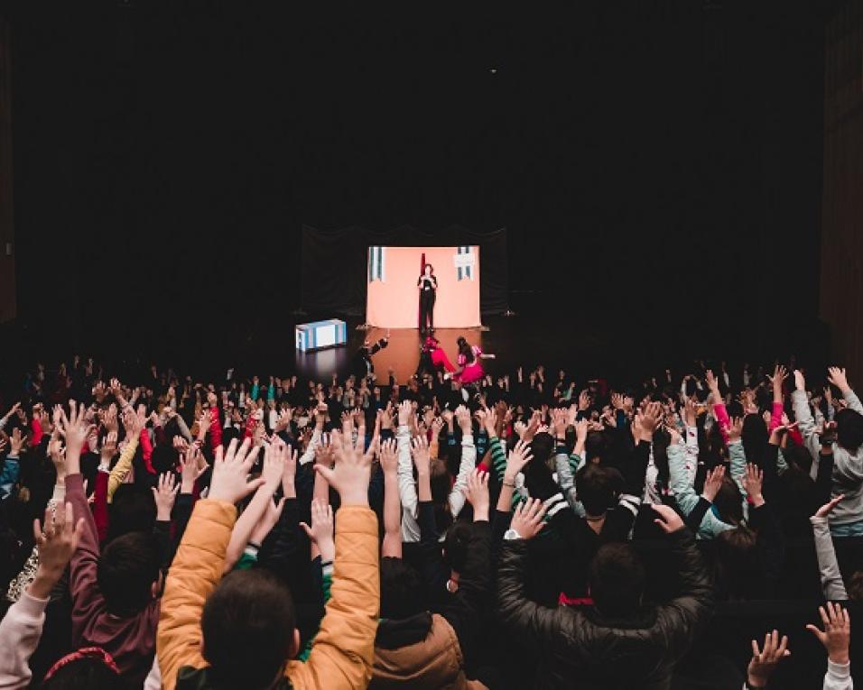 Câmara proporciona peça de teatro a alunos das escolas de Águeda.