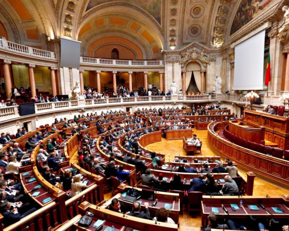 Junta de São Salvador proporcionou visitas à Assembleia da República aos alunos do 4.º ano de Escolas locais.