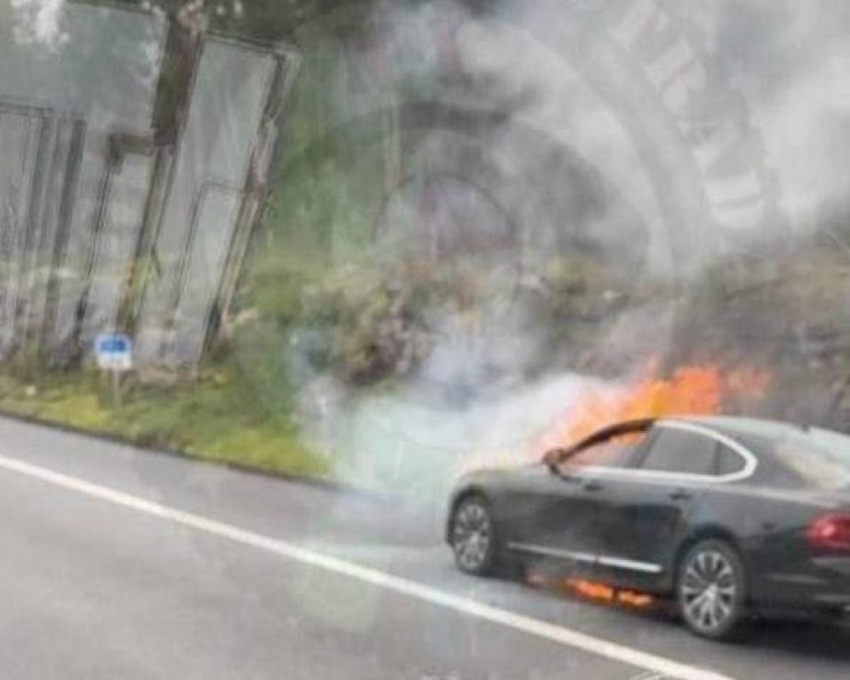 Carro da Câmara de Ovar onde seguia Salvador Malheiro ardeu por completo na A1. (ON)