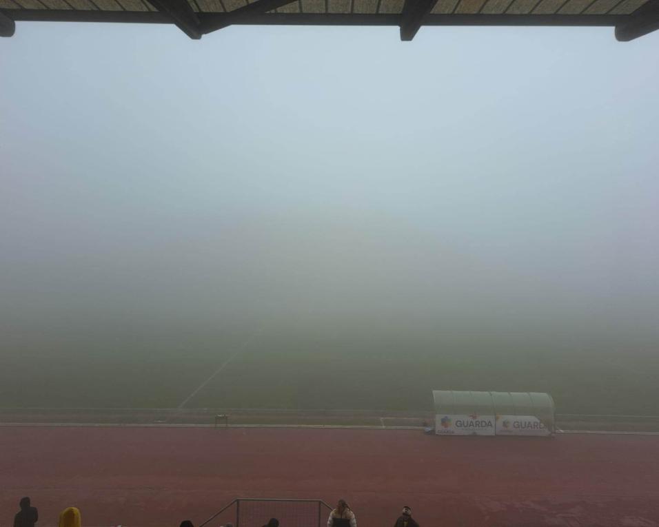 Campeonato de Portugal: Beira-Mar vence na Guarda (1-2) num jogo interrompido várias vezes devido ao nevoeiro.