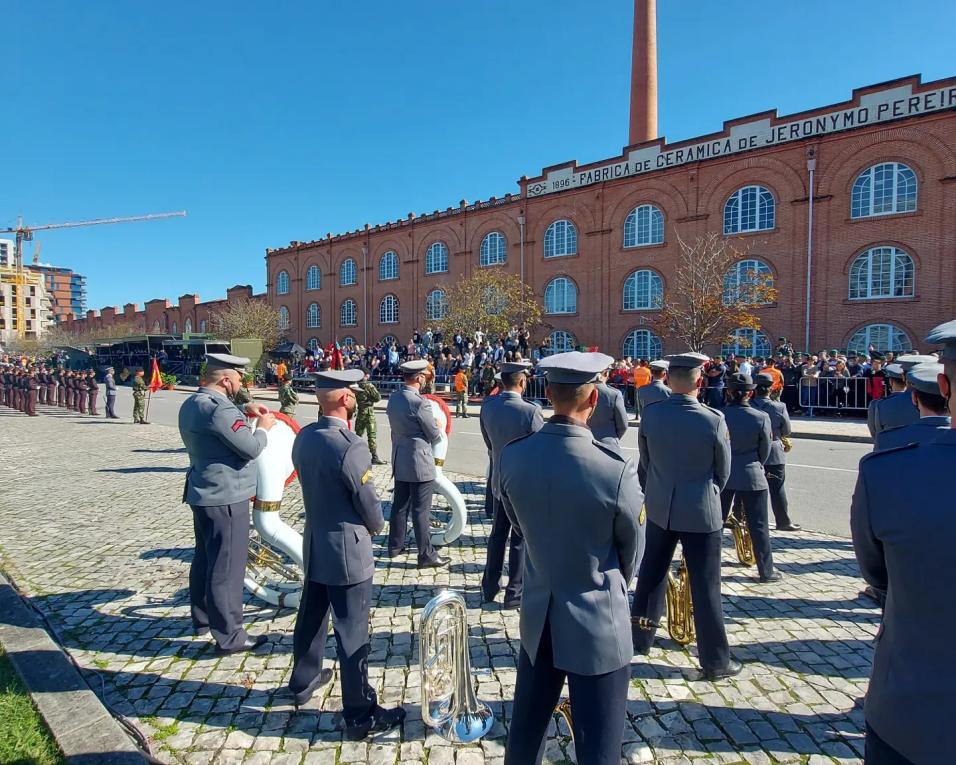 Câmara de Aveiro muito satisfeita com comemorações do Dia do Exército na cidade.