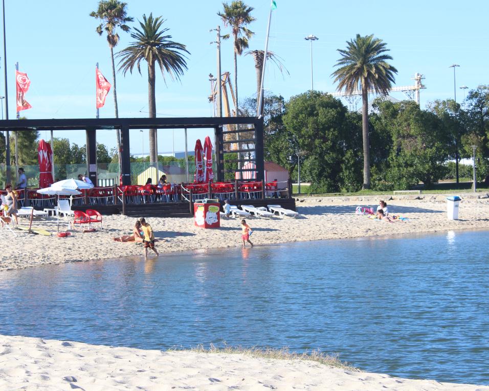 Praia do Jardim Oudinot já reabriu a banhos.