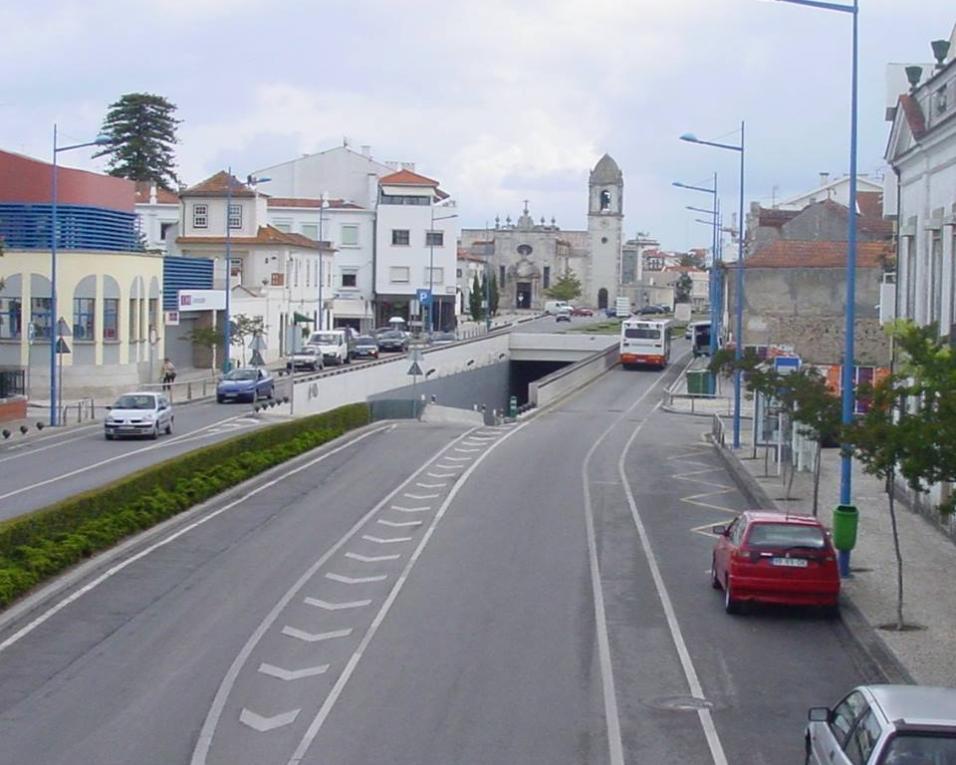 Aveiro: Trânsito condicionado até quinta-feira no túnel da Avenida Santa Joana.