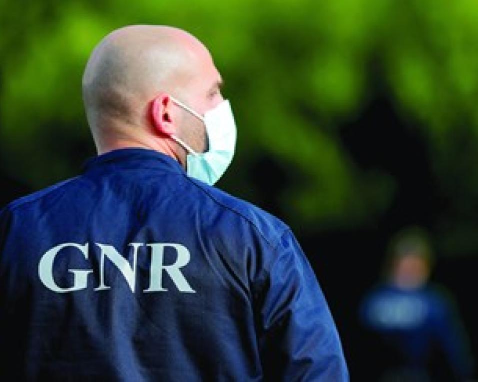 GNR: Homem detido por violar confinamento a que estava obrigado.
