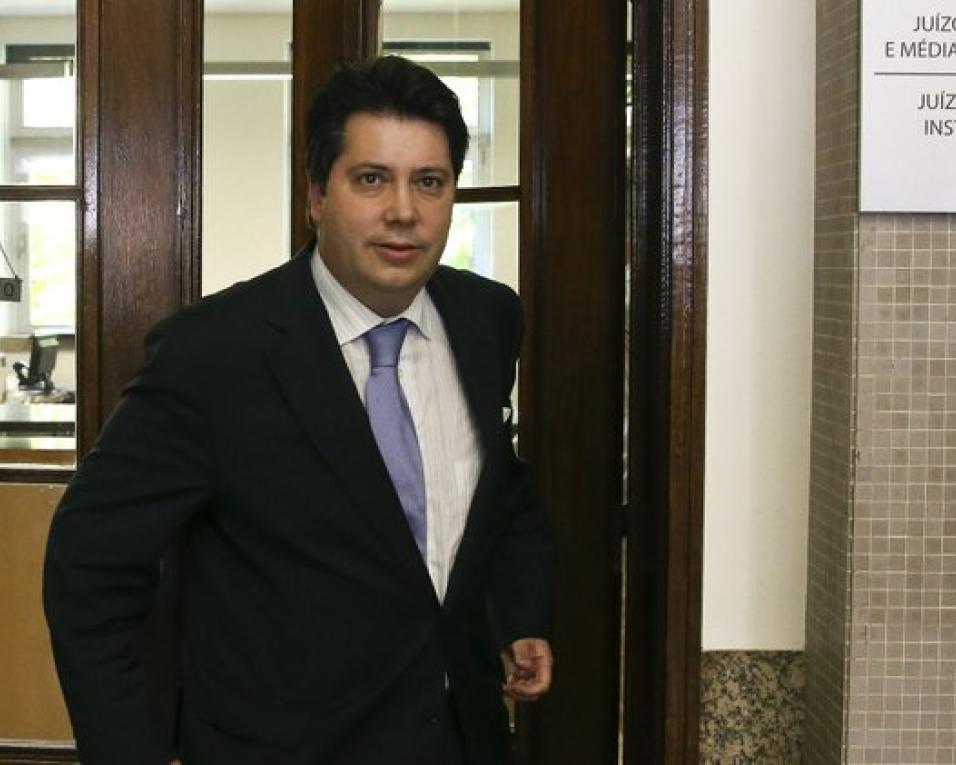 Caso 'Face Oculta': Paulo Penedos entregou-se na cadeia. Advogado ficou 'preso' no EP de Coimbra.