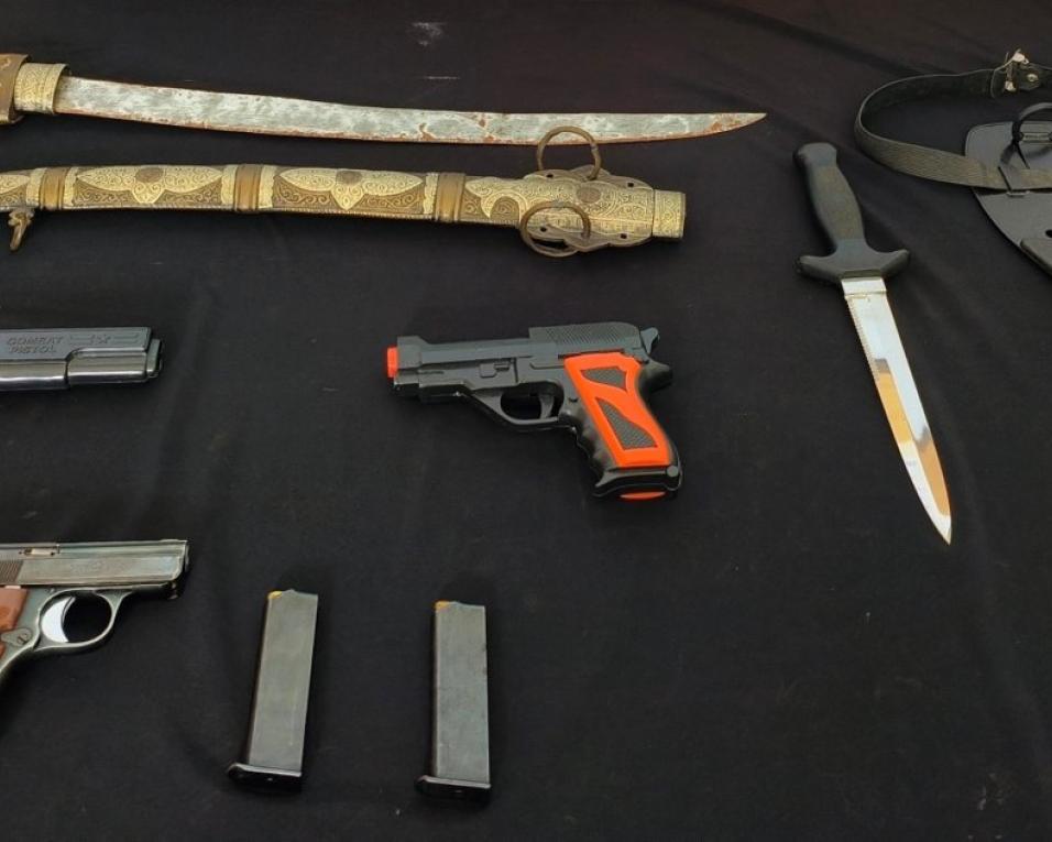 GNR de Santa Maria da Feira: Detido por posse de armas proibidas.