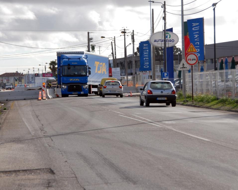 Avança a nova fase da obra de qualificação urbana do troço urbano da Avenida Europa em Cacia.