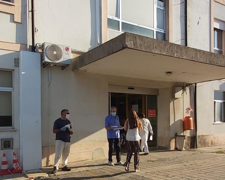 PCP de Águeda realizou acção de contactos em defesa do Serviço Nacional de Saúde. PCP de Águeda realizou acção de contactos em defesa do Serviço Nacional de Saúde.