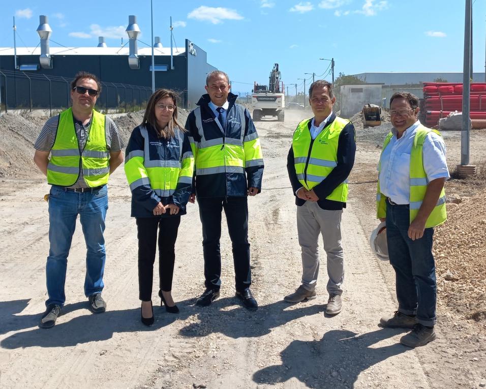 Administração do Porto de Aveiro visita obras em curso de arruamento no Terminal Sul.