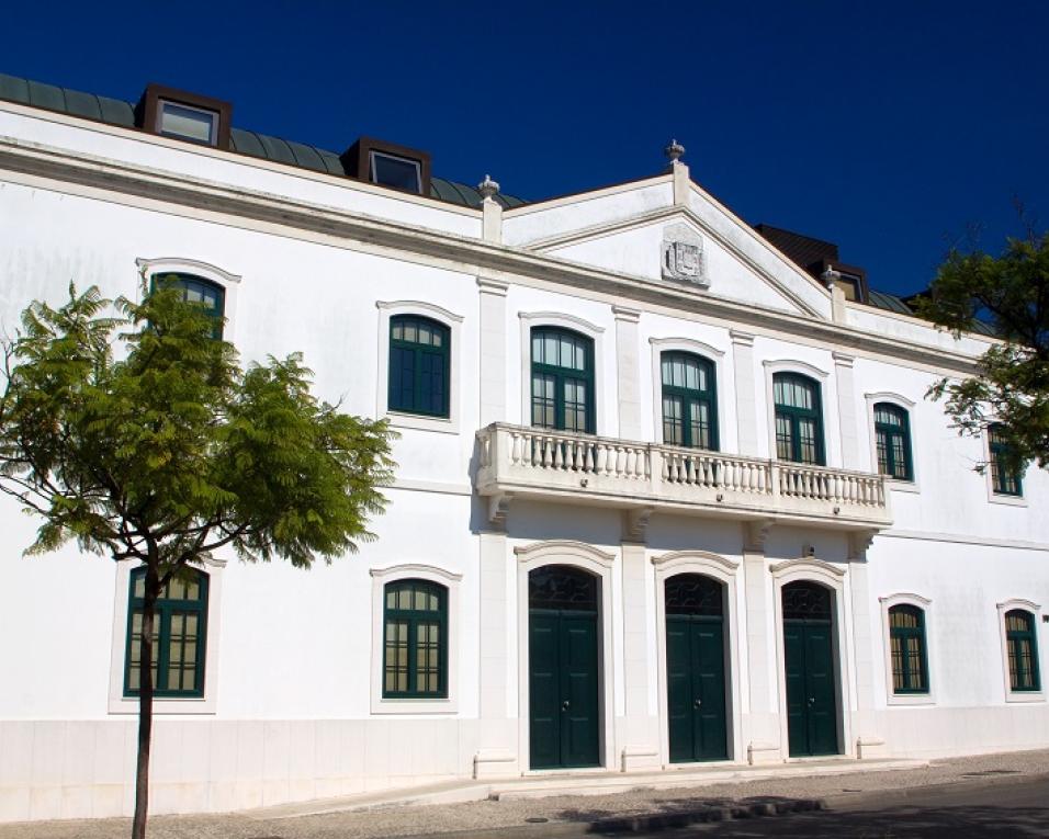 Biblioteca de Oliveira do Bairro promove 'Encontros com Saúde'.