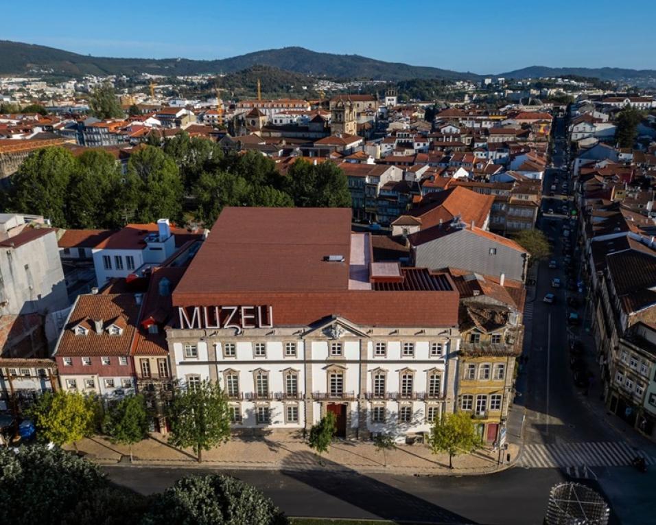 Oli equipa novo equipamento cultural em Braga.