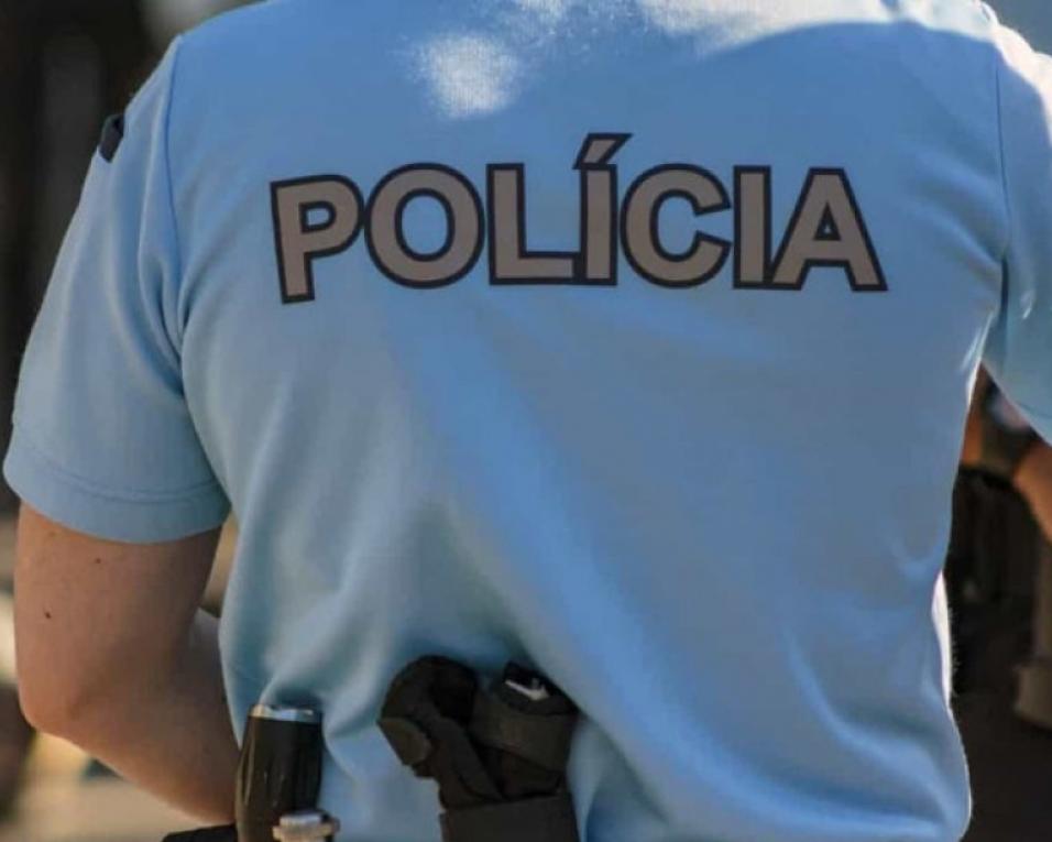 PJ: Assalto a gasolineira rendeu 150 euros aos ladrões. PJ: Assalto a gasolineira rendeu 150 euros aos ladrões.