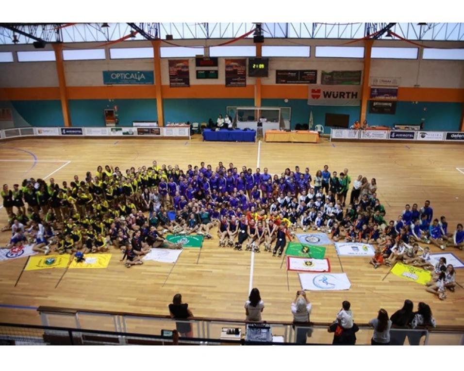 Cenap faz balanço a torneio de patinagem artistica
