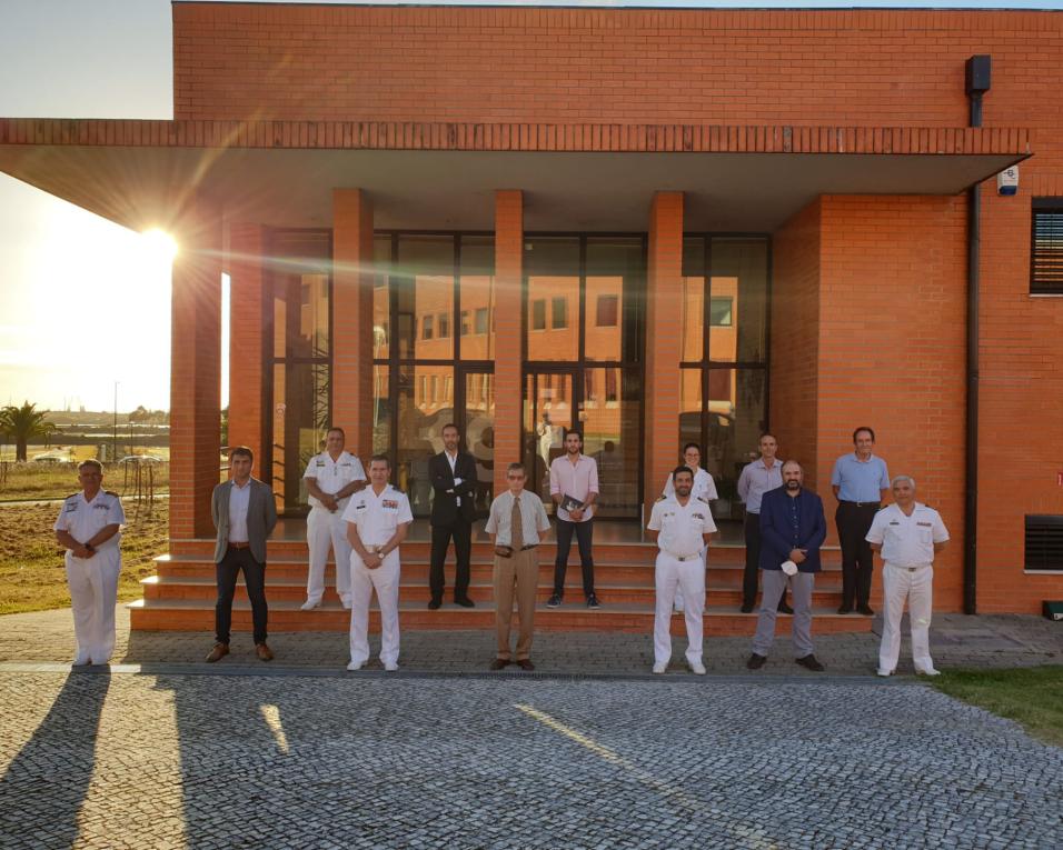 Marinha em roteiro de inovação visitou Universidade de Aveiro.