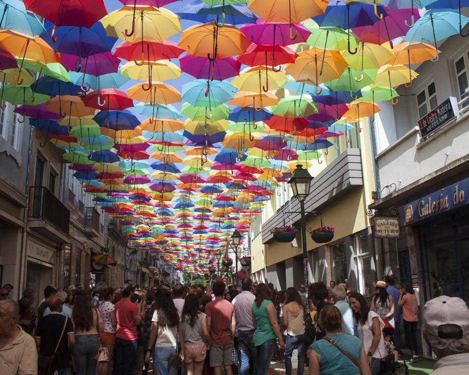 ´AgitÁgueda´ anima cidade com milhares de visitantes.