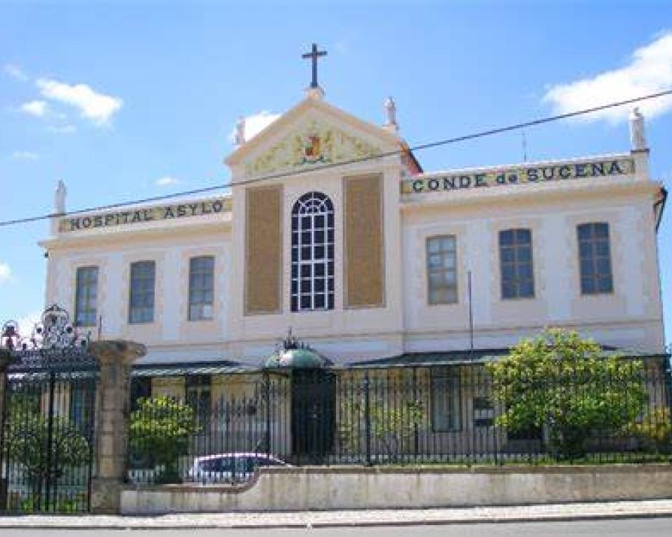 Serviço de Urgência Básica do Hospital Conde de Sucena fechado toda a noite.