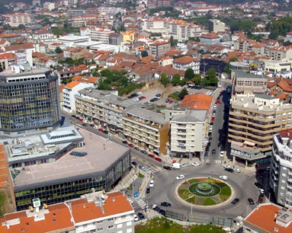 Elevação de Oliveira de Azeméis a Concelho é assinalada na quarta-feira. Elevação de Oliveira de Azeméis a Concelho é assinalada na quarta-feira.