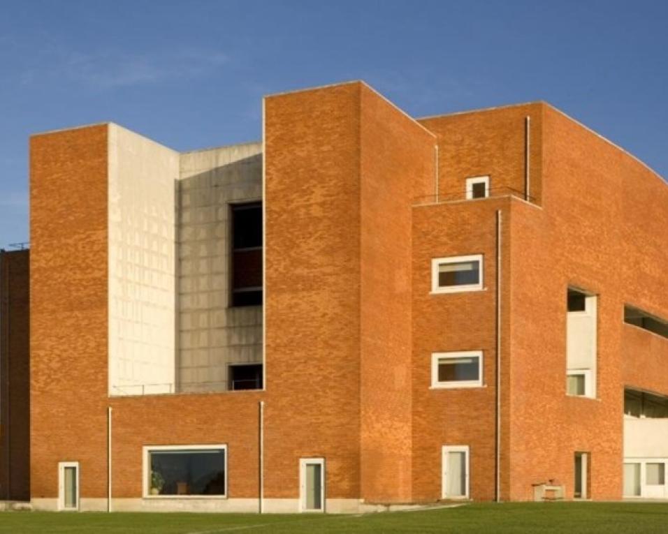ua assinala 30 anos do edificio da biblioteca