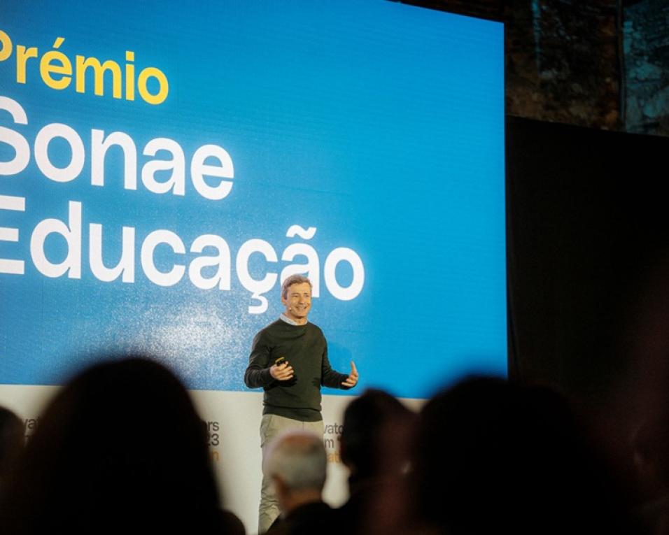 “Sonae Educação” está aberto a escolas do distrito de Aveiro e vai distribuir 150 mil euros para promover inovação e inclusão na Educação.