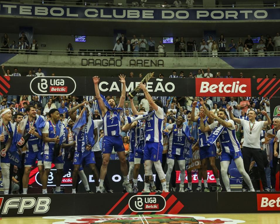 FC Porto conquista Liga de Basquetebol