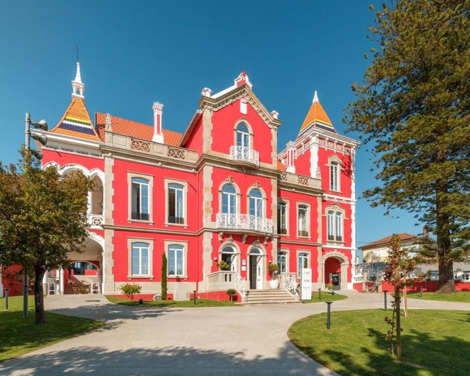 Melia de São João da Madeira instala-se no Palacete dos Condes Dias Garcia. Melia de São João da Madeira instala-se no Palacete dos Condes Dias Garcia.