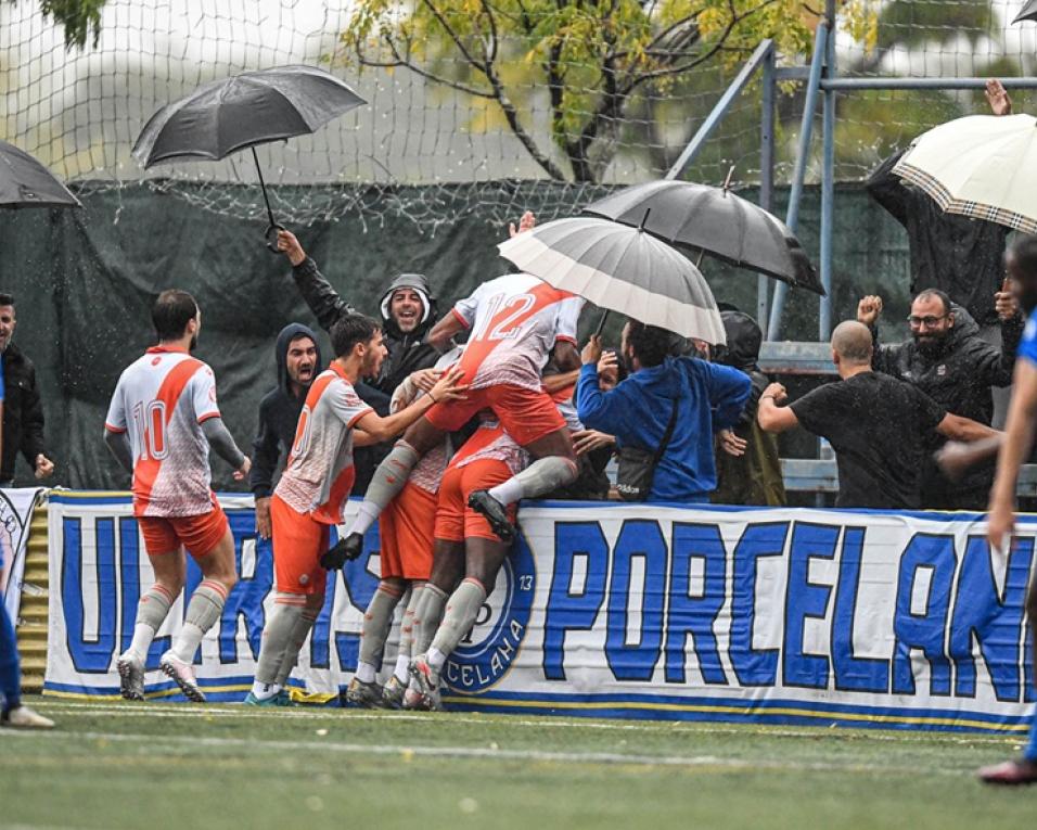 vista alegre estreia-se a vencer