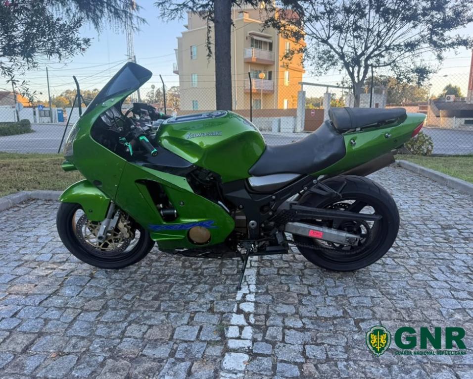 gnr deteve homem por falsificacao de matricula