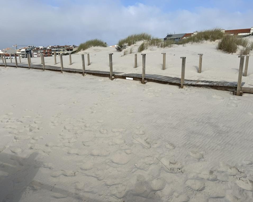 RIR pede retirada de destroços de passadicos 