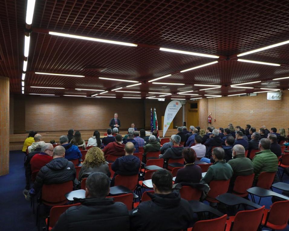 clubes assinam acordos de apoio