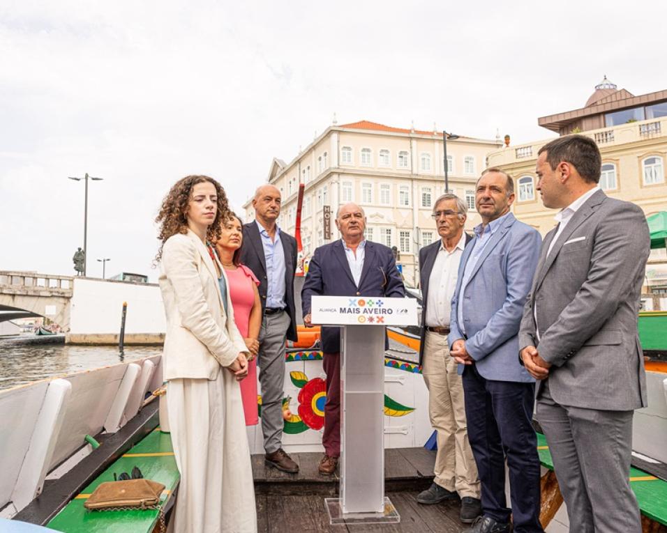 ad apresenta listas autarquicas ao municipio de aveiro