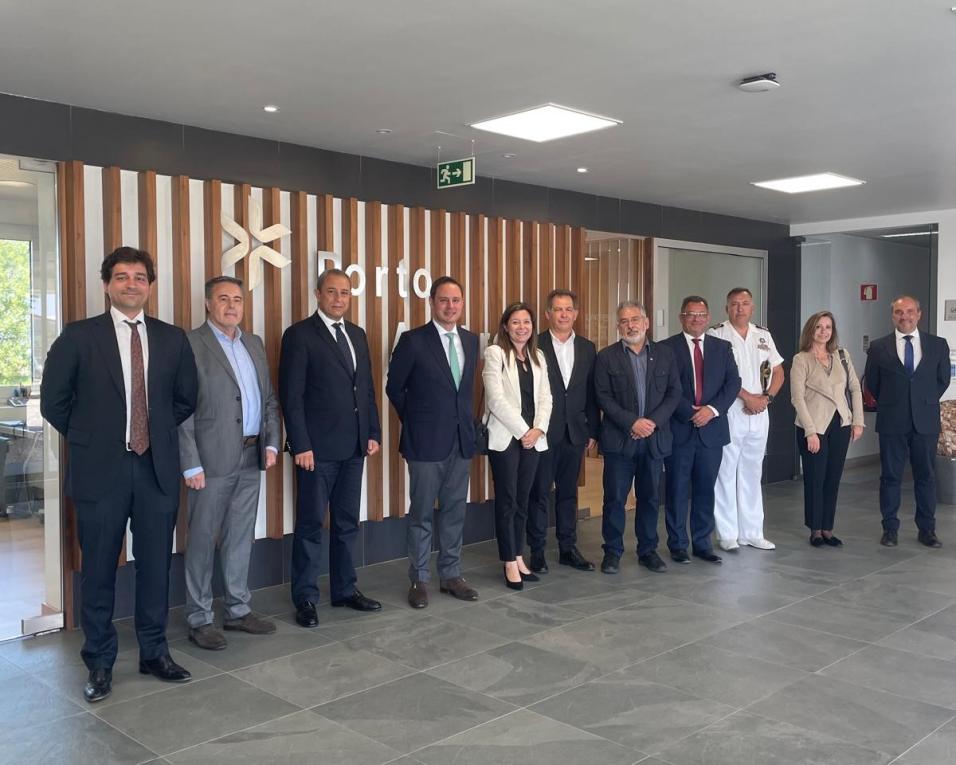 secretario de estado visita porto de aveiro