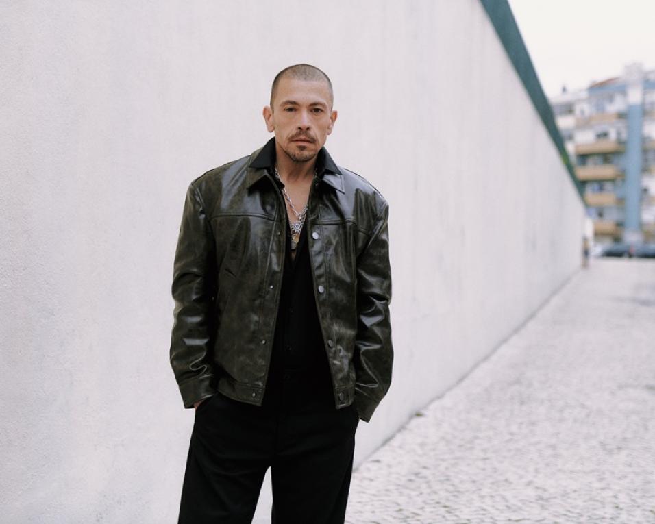 Ricardo Ribeiro apresenta o novo álbum no Teatro Aveirense.