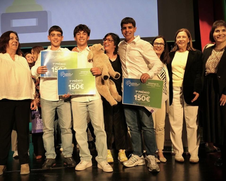 aplicação para melhorar os níveis de literacia financeira vence concurso de empreendedorismo