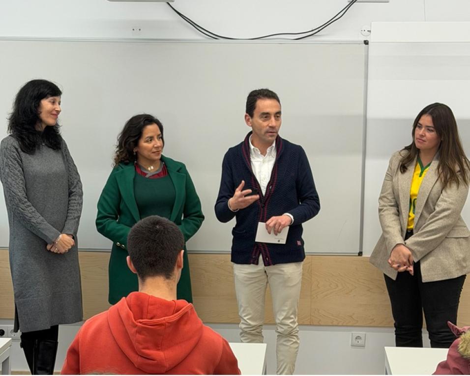 Imigrantes vao à escola falar sobre experiencia de vida