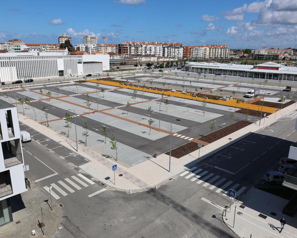 Foi aberto o Parque de Estacionamento a Nascente da Estação da CP em Aveiro.