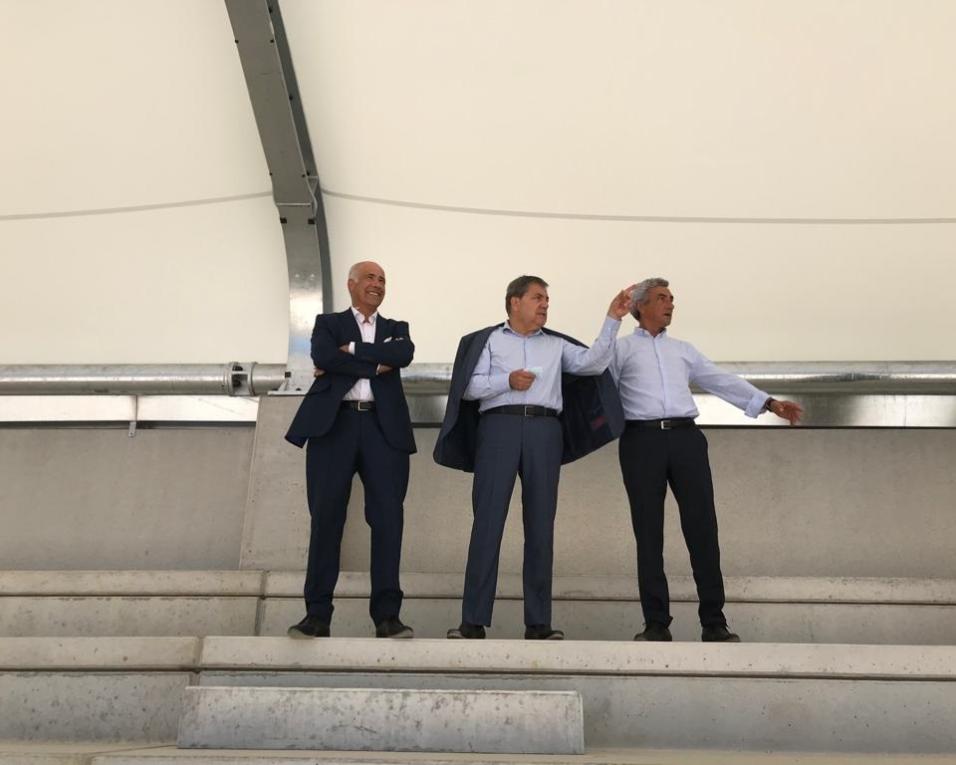 Aveiro: Fernando Gomes visita obra da aldeia do futebol da AFA.