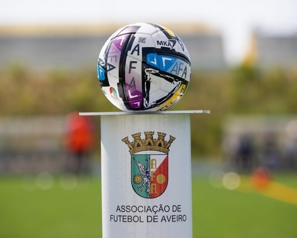 Futebol: Elite distrital em dia de sorteio com série única.