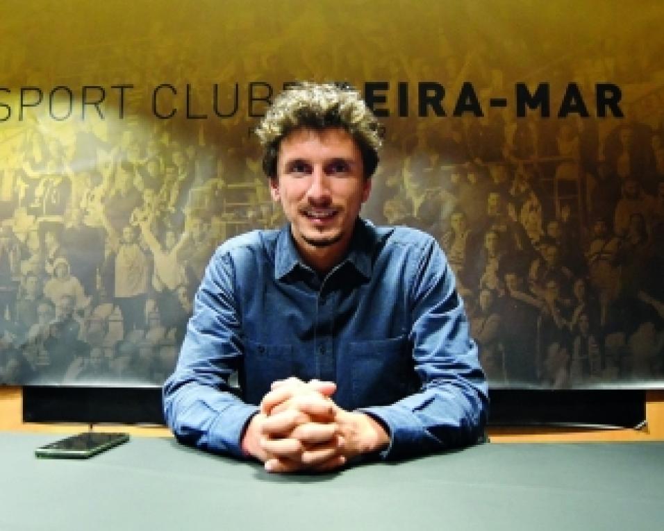 Beira-Mar: Tínhamos confiança no trabalho do Ricardo, mas é futebol, não podíamos mandar a equipa embora - Afonso Miranda. Beira-Mar: Tínhamos confiança no trabalho do Ricardo, mas é futebol, não podíamos mandar a equipa embora - Afonso Miranda.